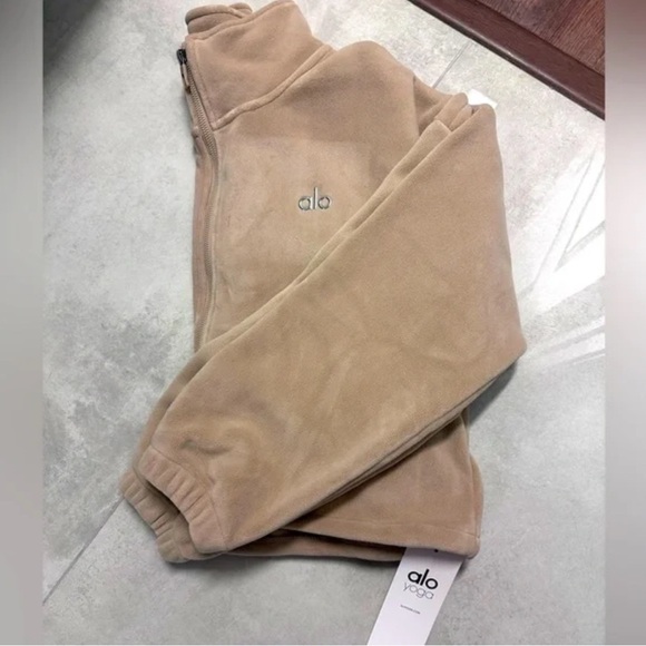 Alo Yoga Ollie Fleece  zip up high collar fitness sports sweater size Medium - Picture 8 of 10